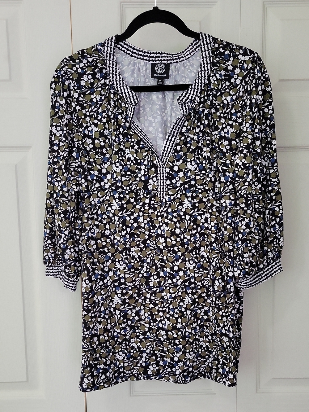 Bobeau Black Floral Split-Neck Tunic with Blue and White Accents